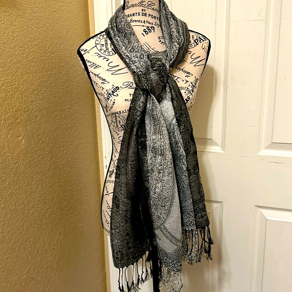 Black and silver scarf